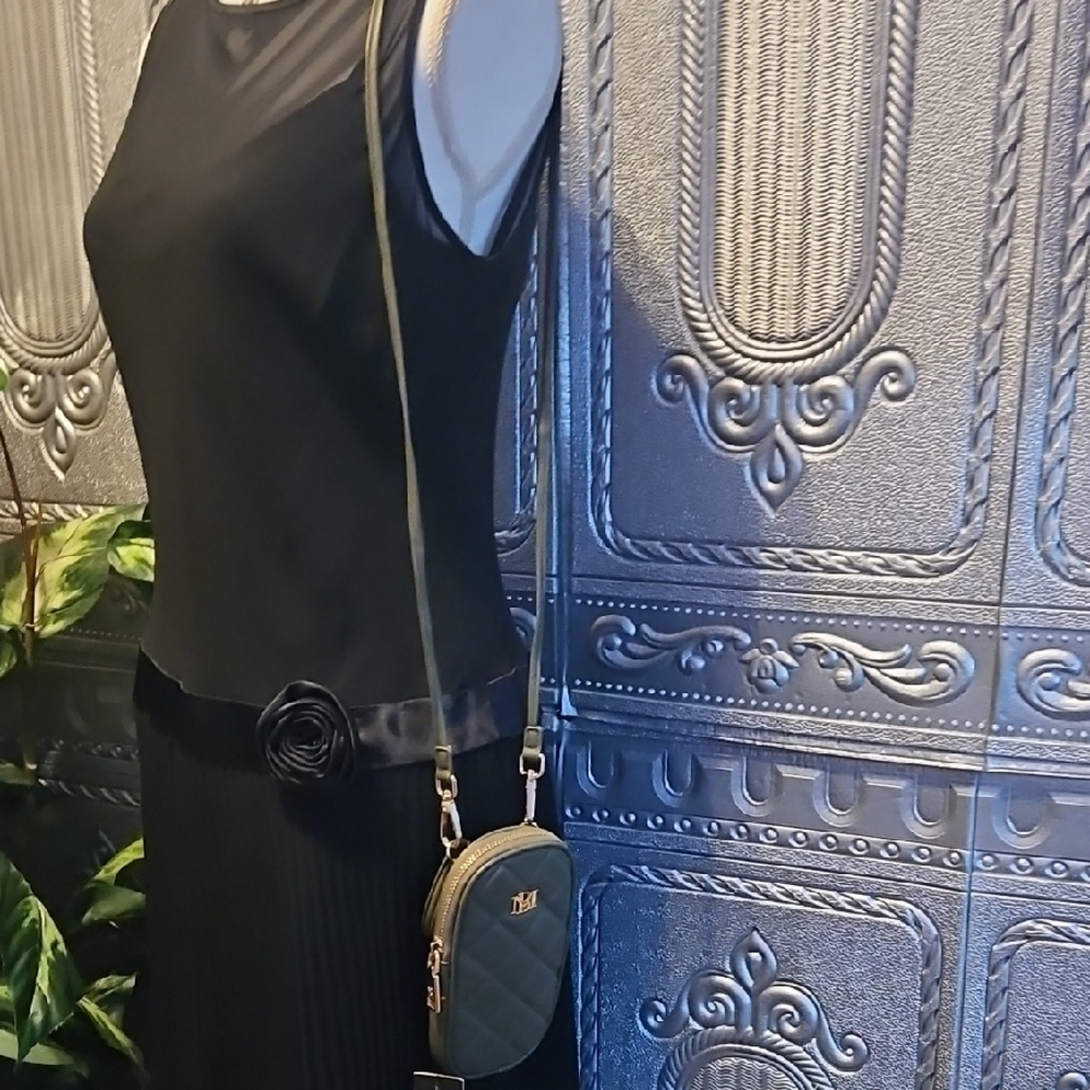 NWT - 3 Badgley Mischka Quilted Women's Bag Set - Red, Black, and Olive - Picture 10 of 16
